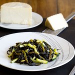 Espaguetis negros con flores de calabacín y queso Payoyo 1