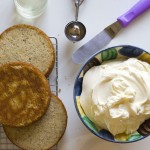 Tarta de plátano y buttercream de chocolate blanco (efecto pinceladas) 6