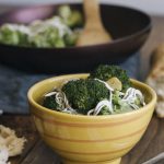 Salteado de brócoli y gulas 3
